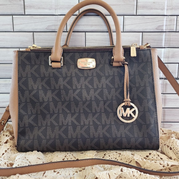 Michael Kors Handbags - MK Michael Kors Kellen MD satchel. Brown signature color, used/ excellent condt